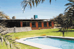 Klein Pella, Karsten Guest Farm